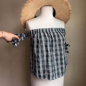 MP/C Tie Offshoulder Crop Top